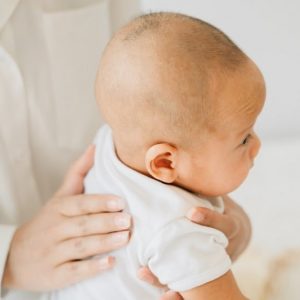 Cách trị nấc cụt trẻ sơ sinh đơn giản tại nhà