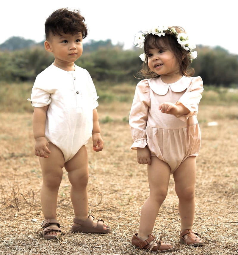 Các mẫu bodysuit cho trẻ em đang xuất hiện khá phổ biến tại Việt Nam
