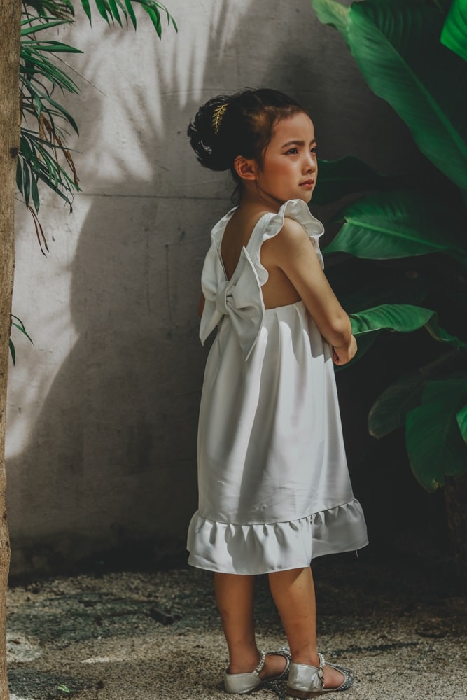 thiết kế mẫu đầm trắng bé gái lily princess